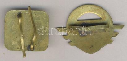 2db régi BKV jelvény T:2