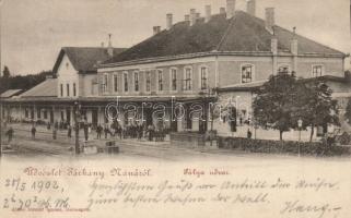 Párkánynána railway station (b)