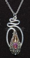 Ezüst (Ag) nyaklánc sárkány alakú medállal - a feje arannyal lemezelt és ametiszttel díszített. Kézz...