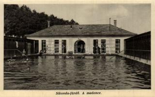 Sikonda-fürdő medence