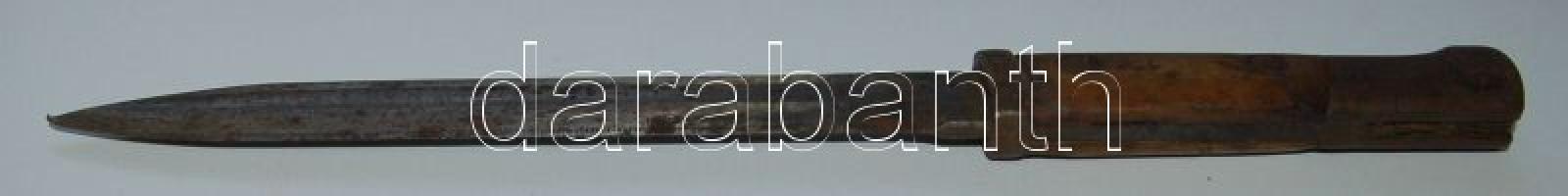 A brnoi fegyvergyárban készült (CSZ jelzéssel) második világháborús bajonett, hegyénél elferdült