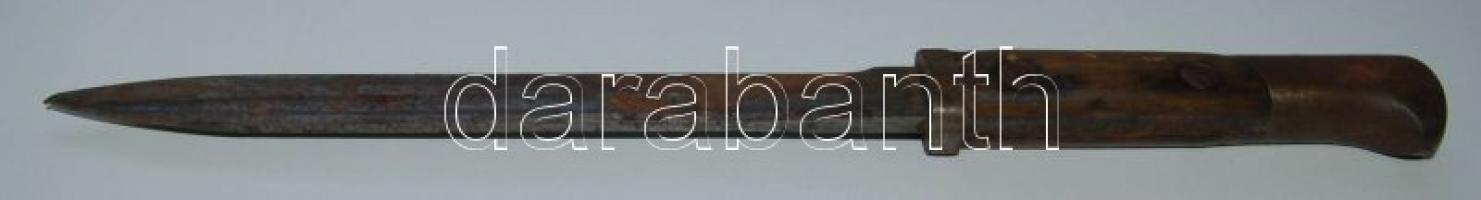 A brnoi fegyvergyárban készült (CSZ jelzéssel) második világháborús bajonett, hegyénél elferdült