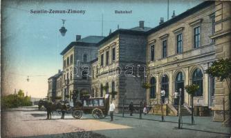 Zimony railway station with hotel carriage