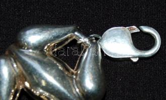 Extrém női ezüst (Ag) karlánc üreges szemekkel 52,17 gr