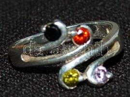 Női ezüst (Ag) gyűrű 4 db szintetikus drágakővel díszítve 3,76 gr díszdobozban