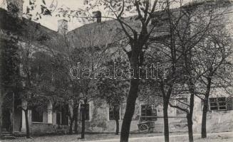 Sátoraljaújhely megyeház udvar