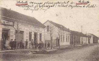Nagyszalonta Kossuth street with the shop of János Patócs and Restaurant Zöldfa