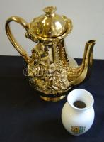 Aranyozott porcelán teás kancsó és egy kis Leipzig porcelán váza