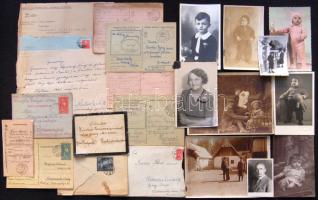 cca 1930-1946 Okmány hagyaték tétel némi filatéliával sok frontról küldött levéllel, fotóval összesen kb 40 db