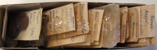 ~1900-1940. Vegyes magyar fillér gyűjtemény külön évjárat alapján zacskózva, jobb darabokkal! T:vegyes