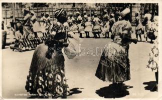 Barotse women dancers (EB)