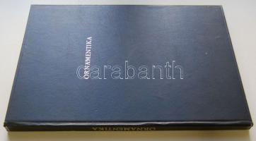 Ornamentikai tanulmány bekötve - rengeteg tervrajz, vázlatok, stb.