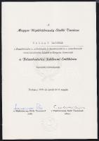 1970 Felszabadulási emlékérem adományozó levele és a viselésére jogosító igazolvány Losonczi Pál, az Elnöki Tanács Elnökének saját kezű aláírásával