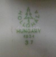 Nagy porcelán tétel: klf állatfigurák, Hollóházi BM Határőrség plakett, stb