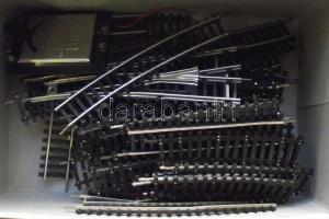 PIKO modell-vasút tétel: Mozdony, két vagon, sok sín, mind hibátlan állapotban / Model-train set in ...