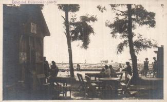 Balatonkenese szövetkezeti üzlet