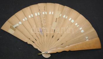 1908 Kézi festésű fa legyező, rajta emlék-feljegyzésekkel (egy lapát törött) / Hand-painted wooden f...