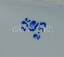 10 db klf porcelán figura: madarak, kutya, ló, gyerekek, stb