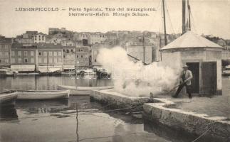 Mali Losinj, Lussinpiccolo; Port, Midday cannon shoot