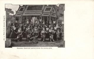 Siamese theatrical performance by young girls