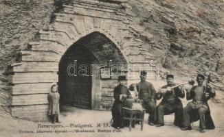 Pyatigorsk folk band (fl)