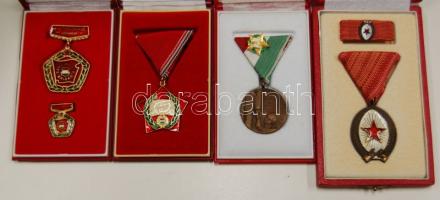 DN. Kiváló Munkáért + Pedagógus Szolgálati Emlékérem + Munka Érdemrend bronz fokozata + Szolgálati Brigád kitüntetések eredeti adományozói dísztokban T:1-