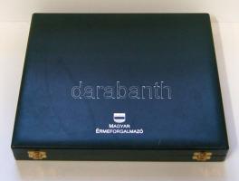 1975-1992. 200Ft Ag (17x) csak klf emlékkiadásokkal, festők sorral, védett állatokkal, tanúsítványok...