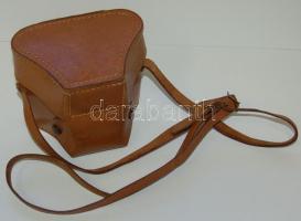 Régi Pajtás fényképezőgép eredeti tokjában, jó állapotban / Old "Pajtás" camera