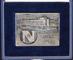 Vác 1973. Naszály áruház fém emlékplakett, dísztokban T:1-