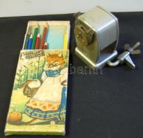 Régi működő asztalra erősíthető ceruzahegyező pár db színes ceruzával