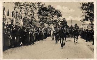 Entry of the Hungarian troops in a North-Hungarian town