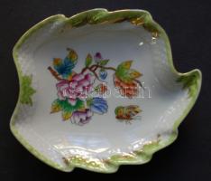 Levél formájú kézzel festett sorszámozott Viktória-mintás Herendi porcelán tálka / Herendi handpainted chinaware bowl 12x10 cm