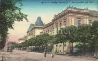 Gyula Erdélyi Sándor út a törvényszéki épülettel
