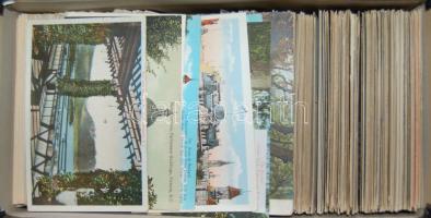 KANADA 1900-1940 550 db városképes lap, érdekes, változatos anyag / CANADA 1900-1940, 550 topographic cards, interesting lot