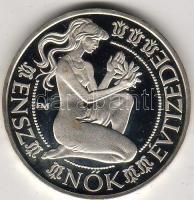 1984 "Nők évtizede" 500Ft ezüst, díszdobozban T:PP