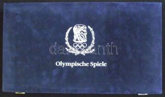 Olympische Spiele bársonyborítású éremberakó 36+1 hellyel, szép újszerű állapotban!