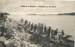 Military WWI Rowing soldiers on the Száva river
