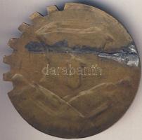 1948. "Munkával a Népért" Petőfi Sándor arcképével ellátott zománcozott kitűző, hiányzó tű...