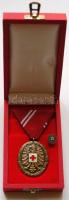 Ausztria DN. Vöröskereszt kitüntetés kis jelvénnyel, eredeti adományozói dísztokban! T:1
