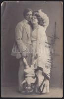 Báthory Giza fotólap a színésznő saját kezű aláírásával (hátul foltos)