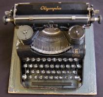 Olympia táskaírógép / typewriter