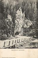 Sztracenai sziklakapu rocks