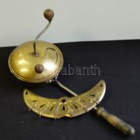 Régi réz kávépörkölő jó állapotban és egy dekoratív 6 ágú réz akasztó