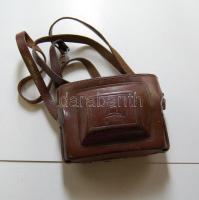 Régi Taxona márkájú fényképezőgép eredeti tokjában