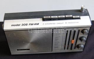 Régi Szokol márkájú működőképes rádió