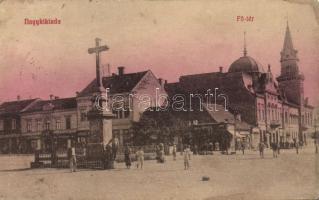 Nagykikinda main square with Turul shoeshop (Rb)