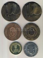 6db emlékplakett, díjérem: "A Vállalat  Kiváló Brigádja" Br szign.:Vincze Dénes + Csepel vas és fémművek bajnoka + 1974. Szerszámgépgyári Ifjúsági Napok + Szocialista Munkaverseny (2x) + "VI.Szerszám és szerszámanyag szimpózium" T:2