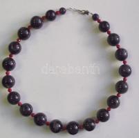 Nagy ametiszt (d:18 mm) és fazettált korall lánc ezüst (Ag) szerelékkel