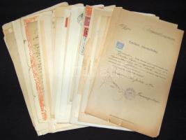 1920-1940  67 db irat, benne erkölcsi, orvosi és községi bizonyítványok, főként okmánybélyegekkel