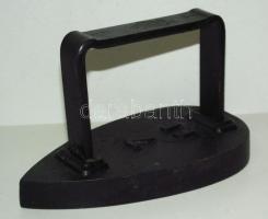 Öntöttvas úti vasaló 7 FB jelzéssel / Vintage iron 18x10 cm